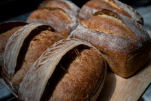 Cargar imagen en el visor de la galería, Sourdough, pan de caja