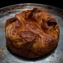 Cargar imagen en el visor de la galería, Kouign Amann